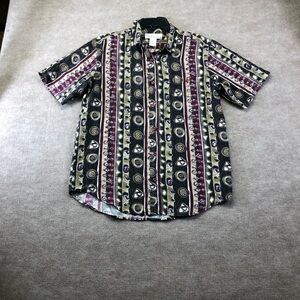 Milano brand shirt this is a 100% silk.  This is a size small